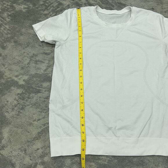 Lululemon Logo Short Sleeve Swiftly Tech T Shirt White Womens S/M Athletic Yoga - Picture 7 of 7